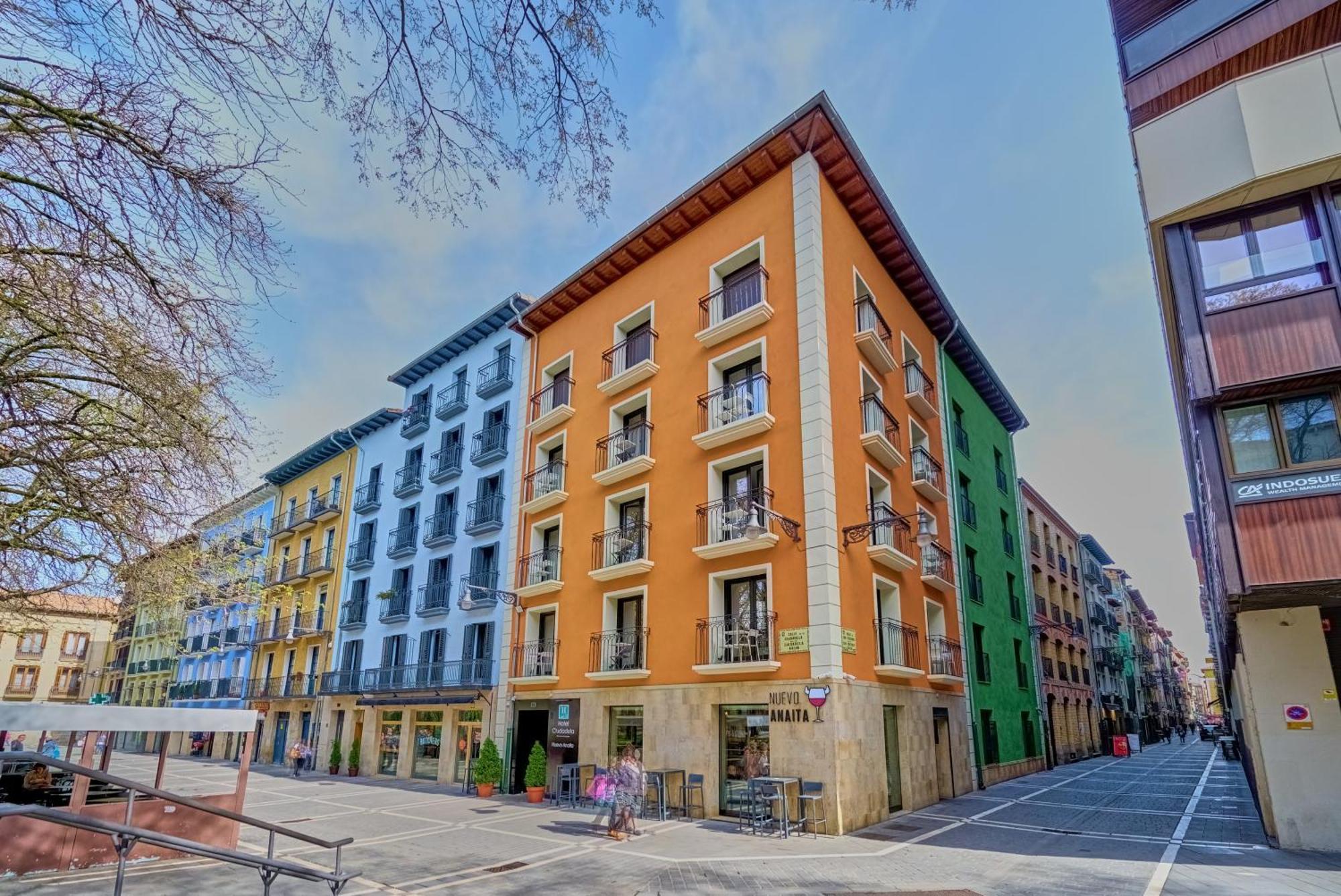 Ciudadelaresort Pamplona Ngoại thất bức ảnh